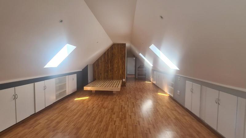 To Let 3 Bedroom Property for Rent in Pinelands Western Cape